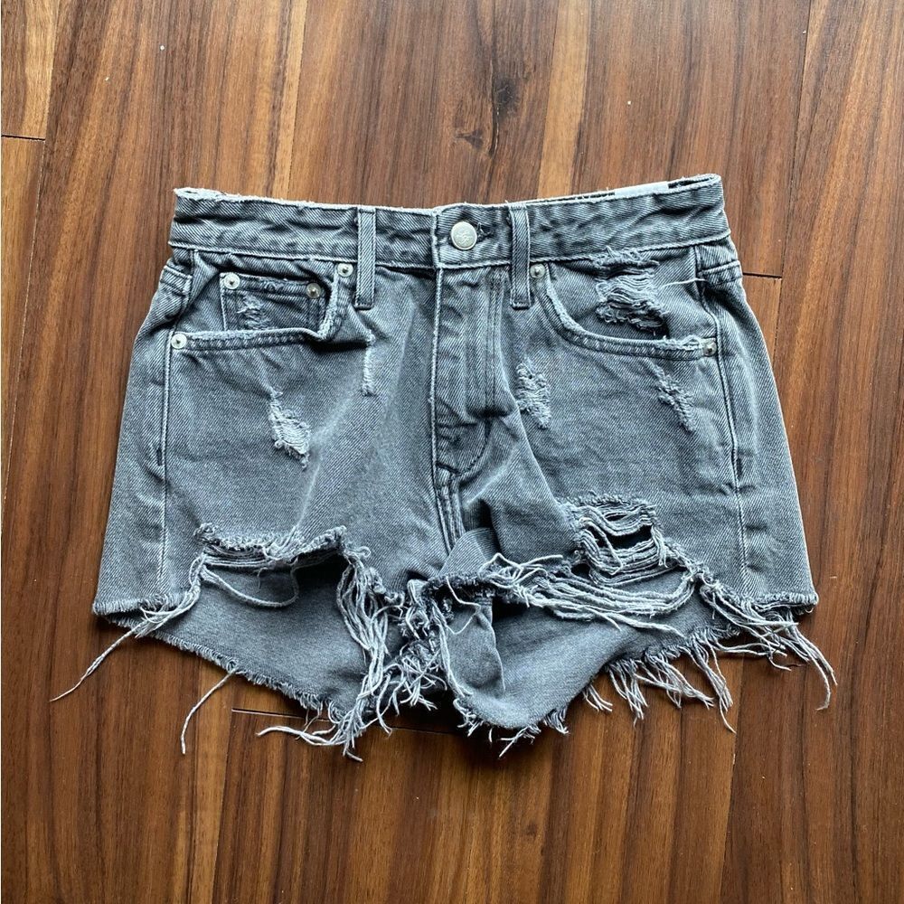 Lovers + Friends Gray Denim Shorts sz 24